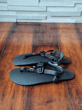 Luna Mono Winged Edition Sandals Black Size 8